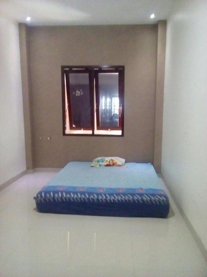 Bintara Jaya Yemima Guest House Bekasi Esterno foto