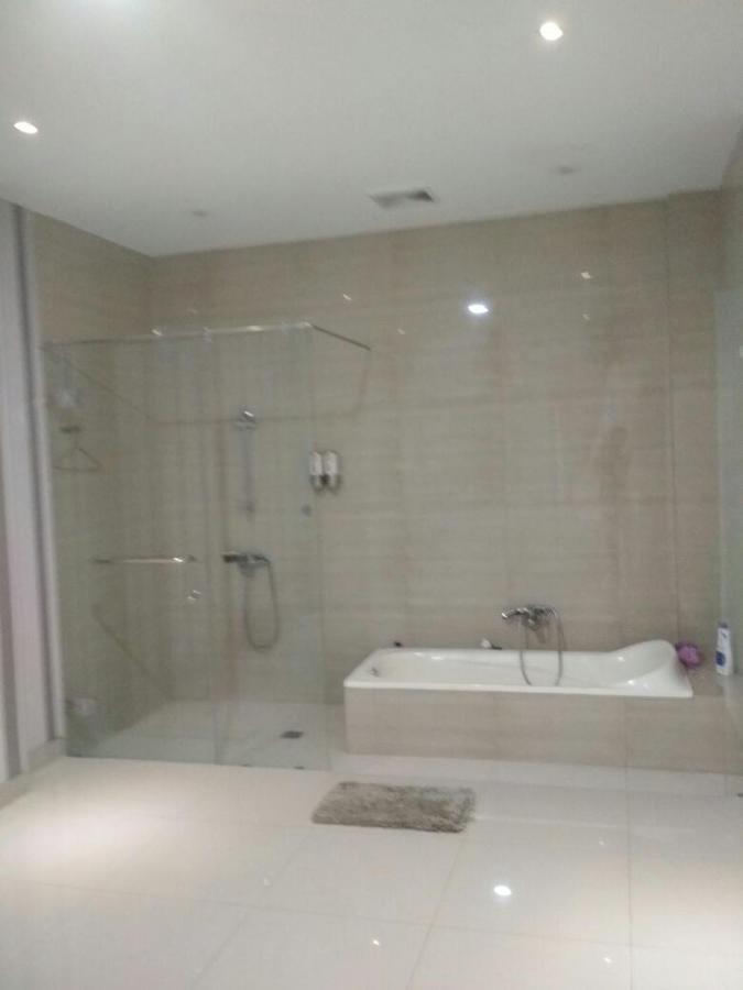Bintara Jaya Yemima Guest House Bekasi Esterno foto